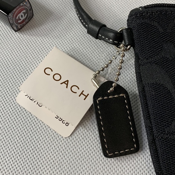 Coach Wristlet Wallet - Brand New with Tags! - Picture 2 of 10